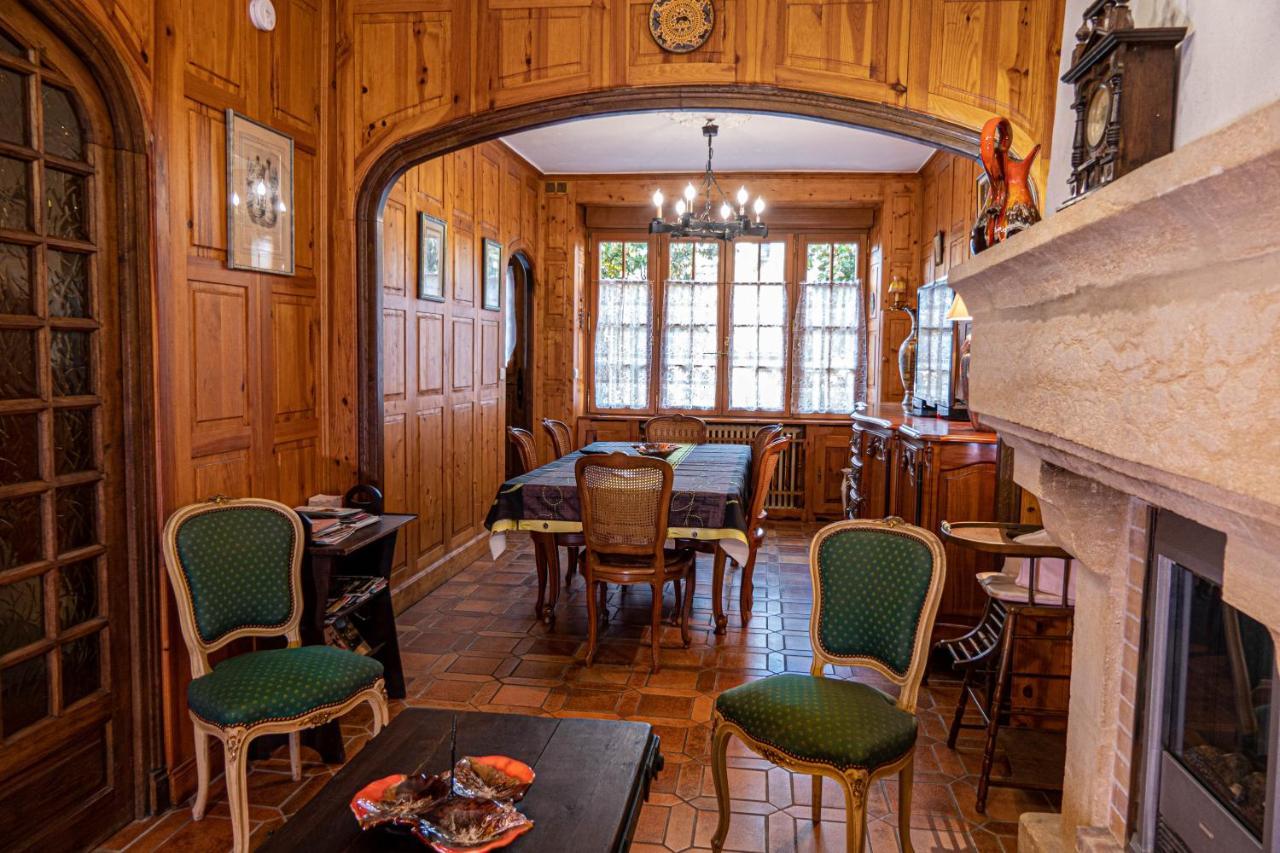 maison sans vis à vis dans centre historique Villa Terrasson Esterno foto