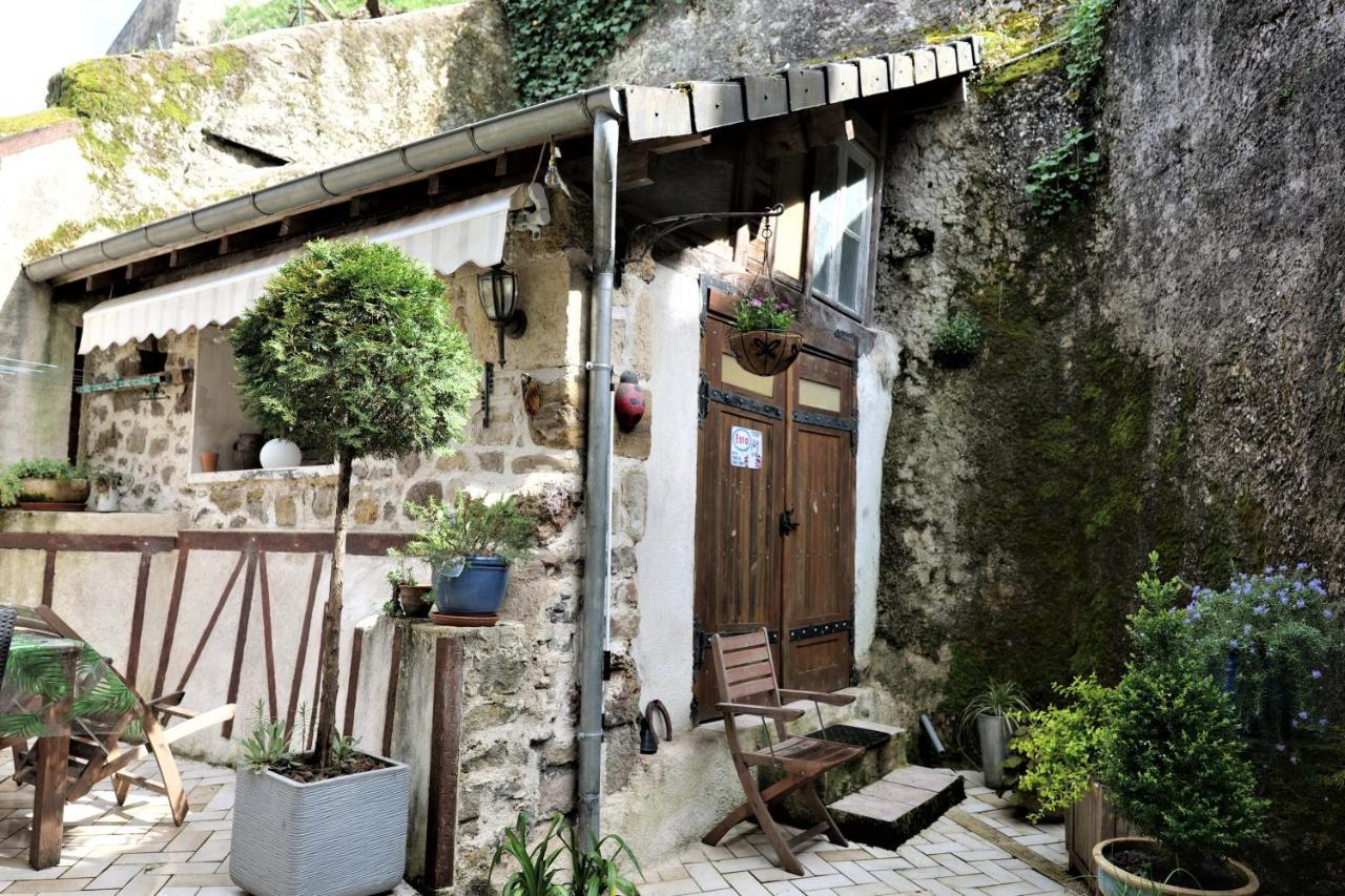 maison sans vis à vis dans centre historique Villa Terrasson Esterno foto