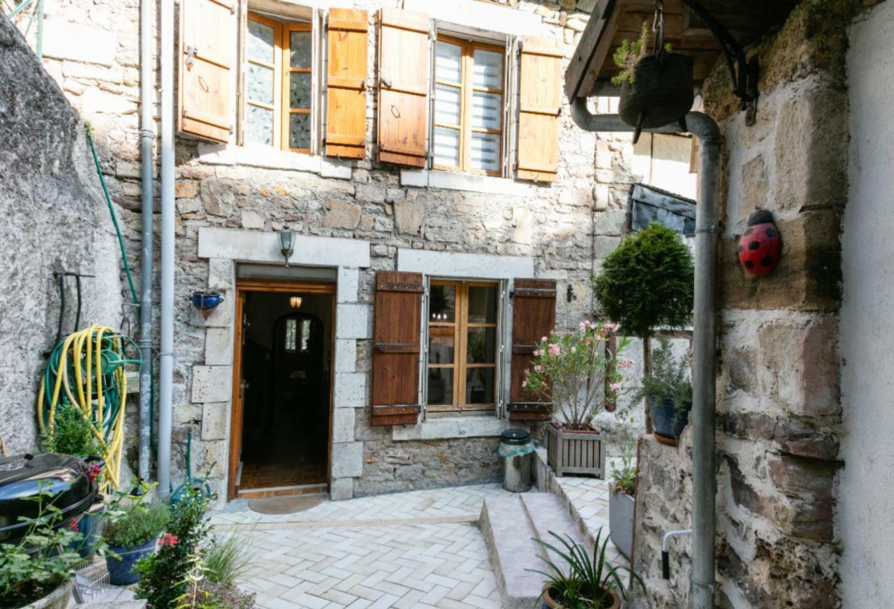 maison sans vis à vis dans centre historique Villa Terrasson Esterno foto